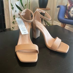 Women’s Square Toe Heel - Nude - Size 6.5